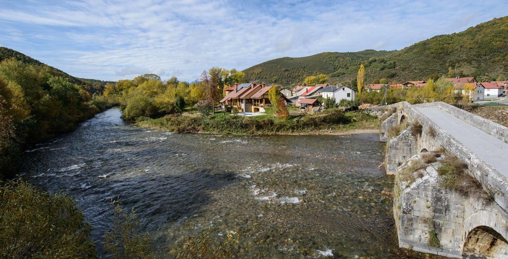 El Casar Del Puente Boca de Huérgano